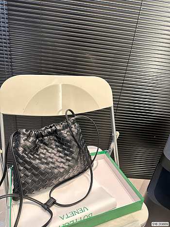 Colestore Bottega Veneta Pouch Bag Black 32 x 24 cm 