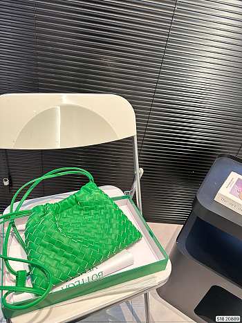Colestore Bottega Veneta Pouch Bag Green 32 x 24 cm 
