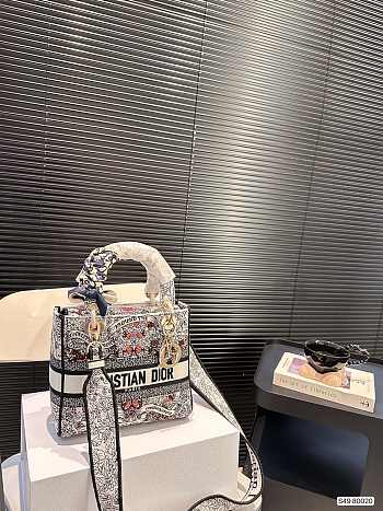Colestore Dior Lady D-Lite White 24 x 19 cm
