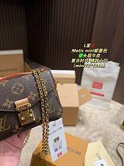 Colestore Louis Vuitton Metis Mini Bag Brown 13 x 10 cm - 2