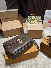 Colestore Louis Vuitton Metis Mini Bag Brown 24 x 17 cm - 3