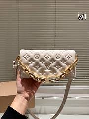 Colestore Louis Vuitton Coussin Bag White 21 x 11 cm - 1