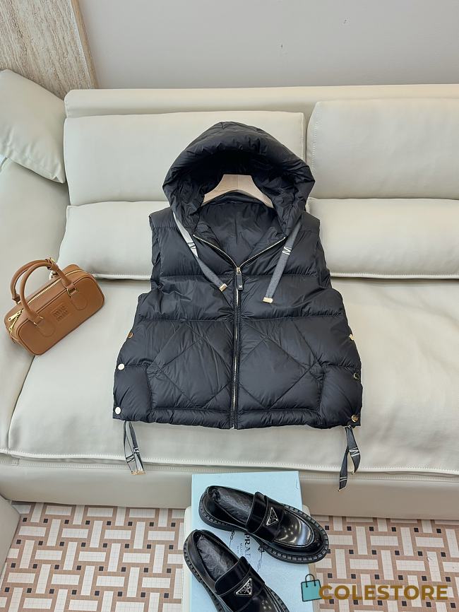 Colestore Max Mara Sleeveless Puffer Vest Black - 1