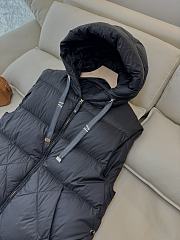 Colestore Max Mara Sleeveless Puffer Vest Black - 2