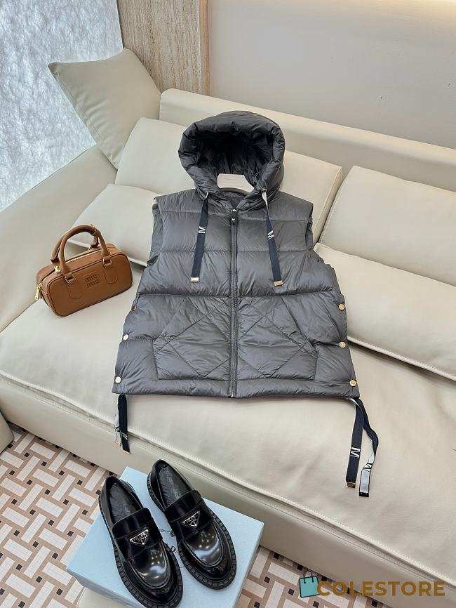 Colestore Max Mara Sleeveless Puffer Vest Grey - 1
