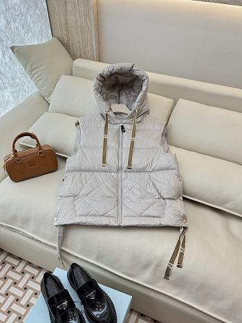 Colestore Max Mara Sleeveless Puffer Vest Light Grey 