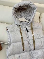 Colestore Max Mara Sleeveless Puffer Vest Light Grey  - 5