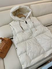 Colestore Max Mara Sleeveless Puffer Vest White 02 - 3