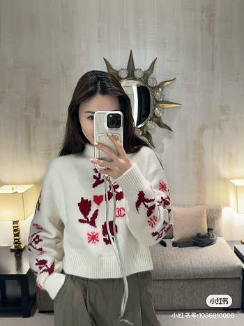 Colestore Chanel Knit Sweater with Floral Motif White