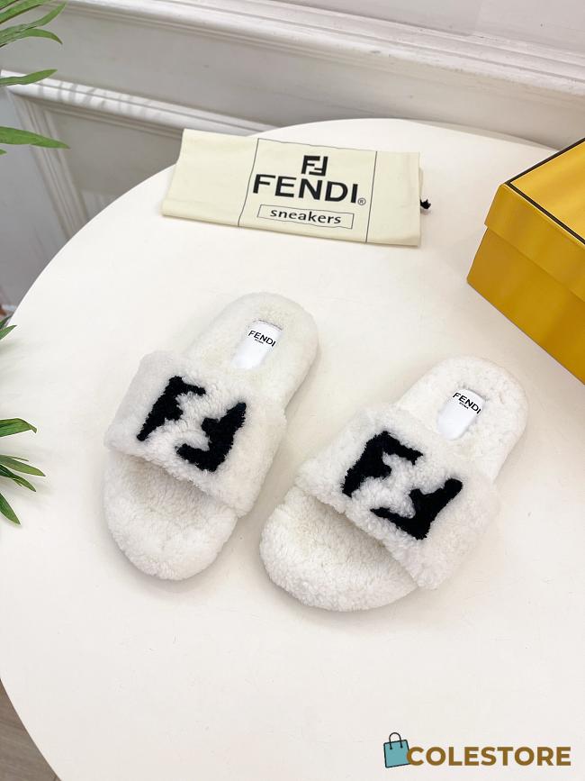 Colestore Fendi FF Slippers Fur White - 1