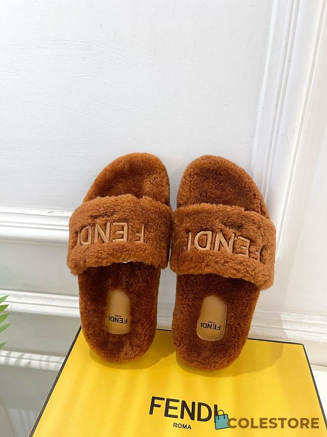 Colestore Fendi Logo Slippers Fur Brown  - 1