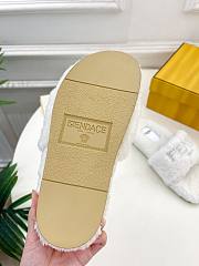 Colestore Fendi Logo Slippers Fur White - 6