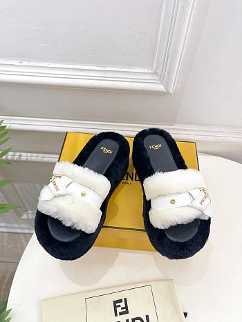Colestore Fendi Shearling High Slides White