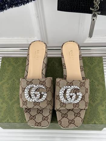 Colestore Gucci CC Crystal-Embellished High Slides Brown