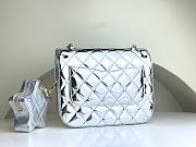 Colestore Chanel 19 Flap Bag Silver 15 cm - 5
