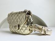 Colestore Chanel 19 Flap Bag Gold 15 x 4 cm - 6