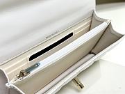 Colestore Chanel WOC With Handle White 20 x 3.5 cm - 3