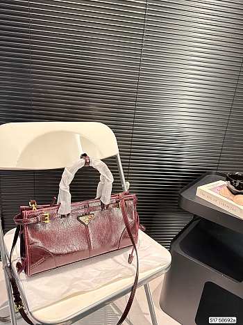 Colestore Prada Burgundy 32 x 16 cm