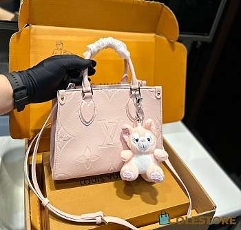 Colestore Louis Vuitton OnTheGo Light Pink 25 x 20 cm