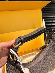 Colestore Fendi Fur Haft Moon Bag Grey 29 x 17 cm - 6