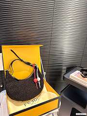 Colestore Fendi Fur Haft Moon Bag Black 29 x 17 cm - 1
