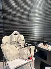 Colestore Fendi Fur Tote Bag White 29 x 31 cm - 1