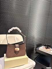 Colestore Coach Outlet Eliza Shoulder Bag Chocolate 25 x 14 cm - 1