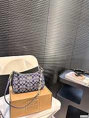 Colestore Coach Teri Shoulder Bag C Logo In Blue 24 x 13 cm - 1