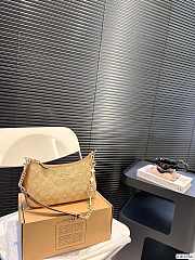 Colestore Coach Teri Shoulder Bag C Logo In Brown With Brown Handle 24 x 13 cm - 1