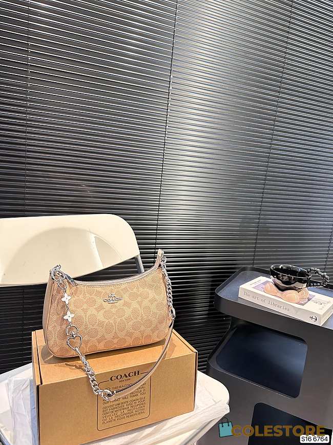 Colestore Coach Teri Shoulder Bag C Logo In Beige 24 x 13 cm - 1