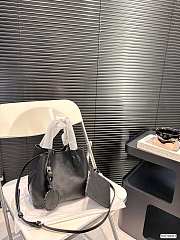 Colestore Louis Vuitton LV Blossom PM Mahina Black 21 x 20 cm - 6