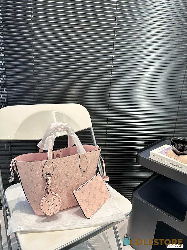 Colestore Louis Vuitton LV Blossom PM Mahina Pink 21 x 20 cm - 1