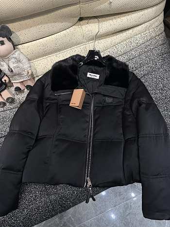 Colestore Miu Miu Puff Black Coat With Fur Collar For Winter