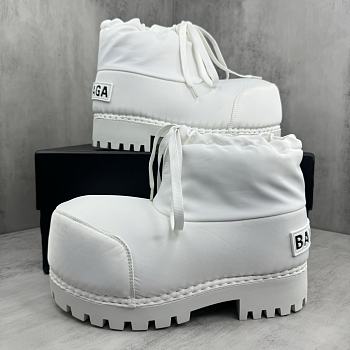 Colestore Balenciaga Alaska Boots White