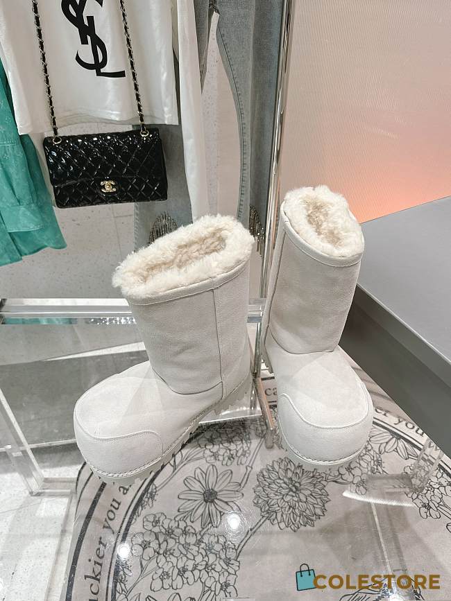 Colestore Balenciaga Suede With Fur Medium Boots White - 1