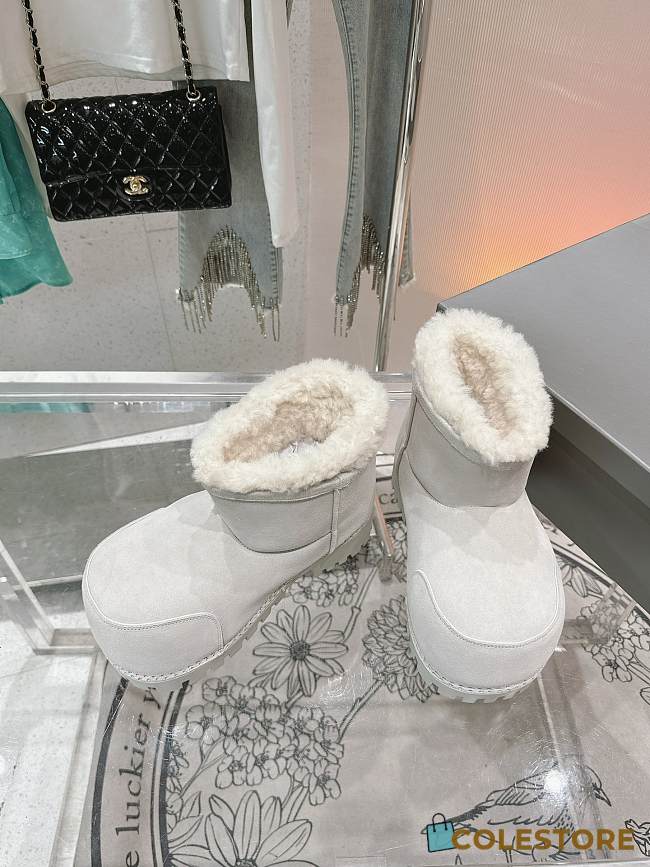 Colestore Balenciaga Suede With Fur Boots White - 1
