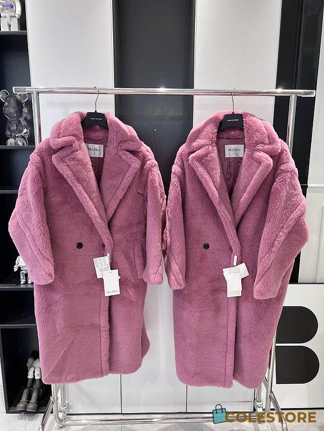 Colestore Max Mara Taddy Fur Long Coat Pink - 1