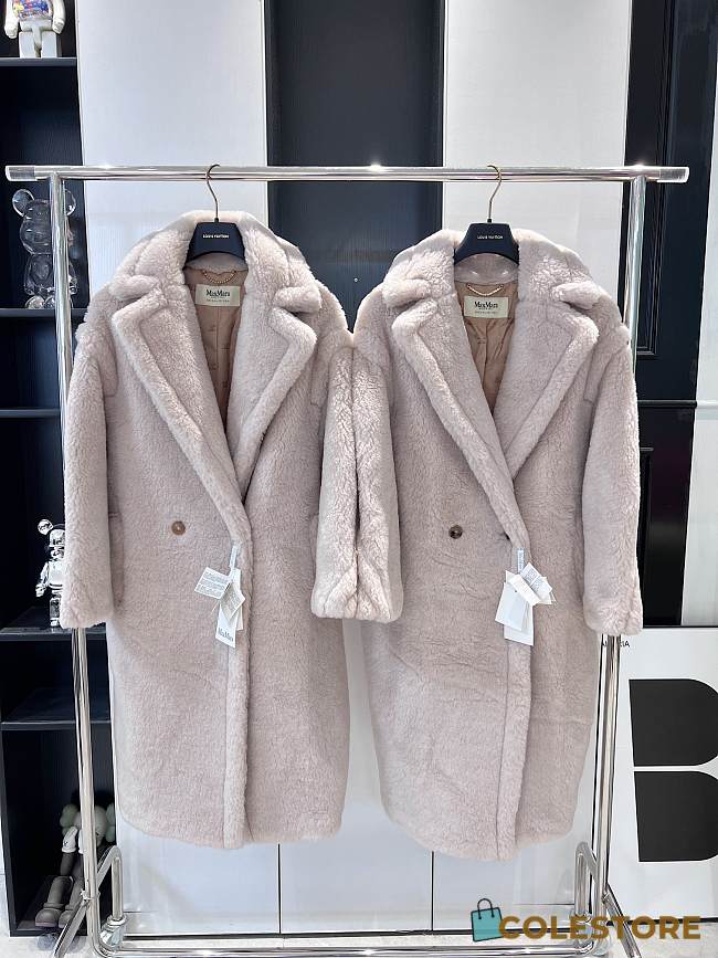Colestore Max Mara Taddy Fur Long Coat Beige - 1