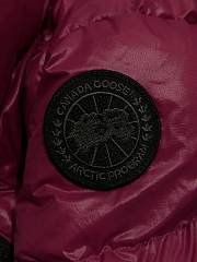 Colestore Canada Goose Women's Cypress Cropped Puffer Pink - 2