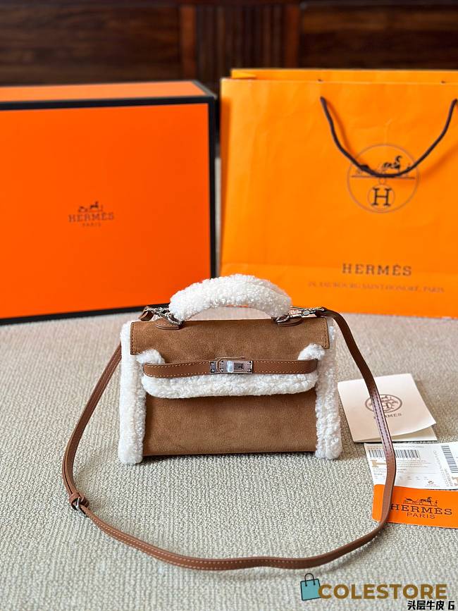 Colestore Hermes Kelly Desordre Beige Suede With White Fur 22 x 15 cm - 1