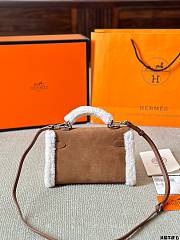 Colestore Hermes Kelly Desordre Beige Suede With White Fur 22 x 15 cm - 4