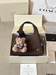 Colestore Coach Lana Chocolate Suede 26 x 20 cm - 1