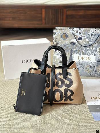 Colestore Dior Miss Dior Tourjour Beige 30 x 20 cm