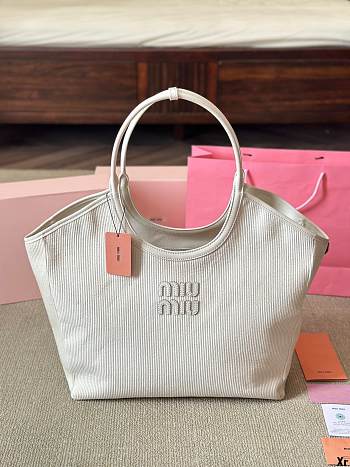 Colestore Miu Miu Ivy Bag Women White 38 x 30 cm
