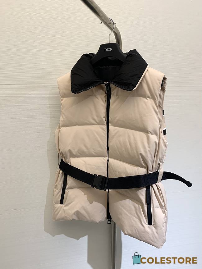 Colestore Dior Puffer Sleevesless Coat Beige - 1
