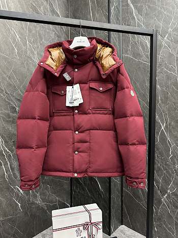 Colestore Moncler Fornas Hooded Short Down Jacket Rouge