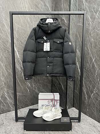 Colestore Moncler Fornas Hooded Short Down Jacket Black