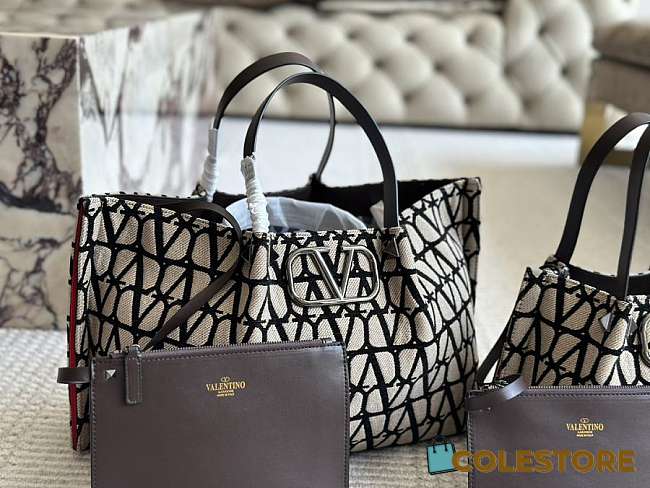 Valentino White And Black Bag 38 x 25 cm - 1