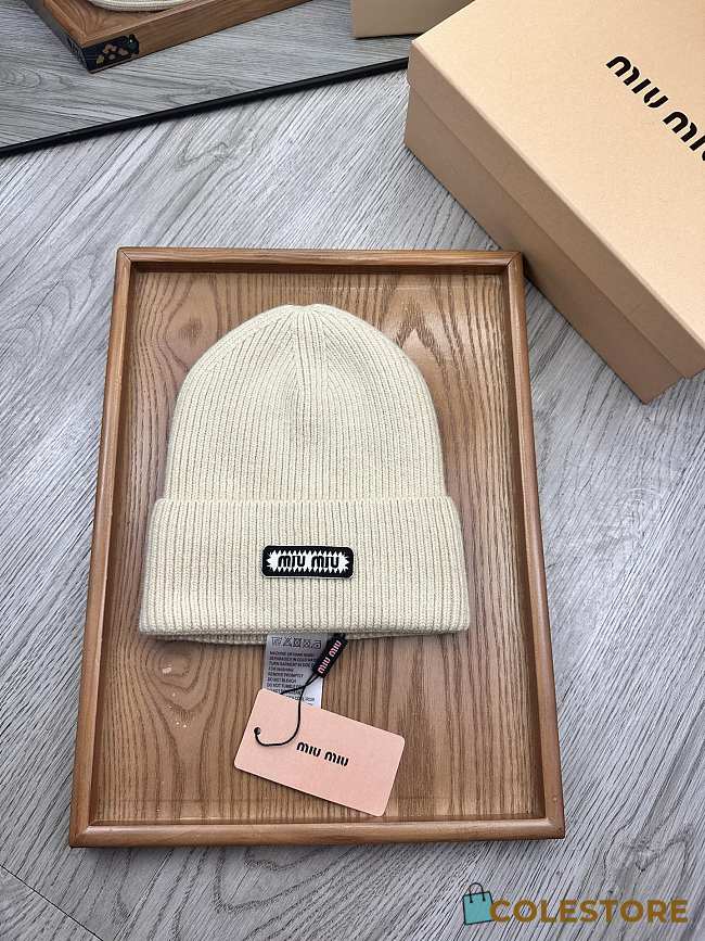 Colestore Miu Miu Beanie Beige  - 1