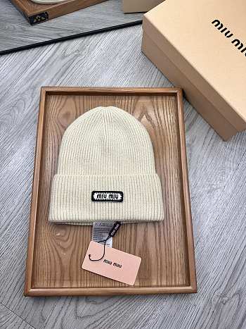 Colestore Miu Miu Beanie Beige 